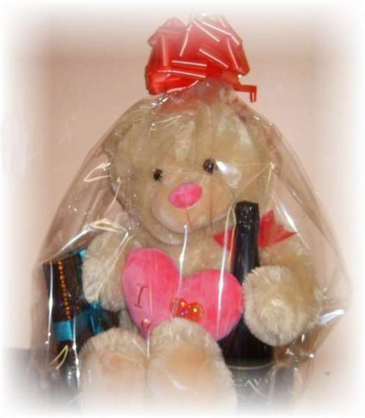 Valentines Bear, Wine, Chocolate Bundle (Large) Valentines Bear, Wine, Chocolate Bundle (Large)